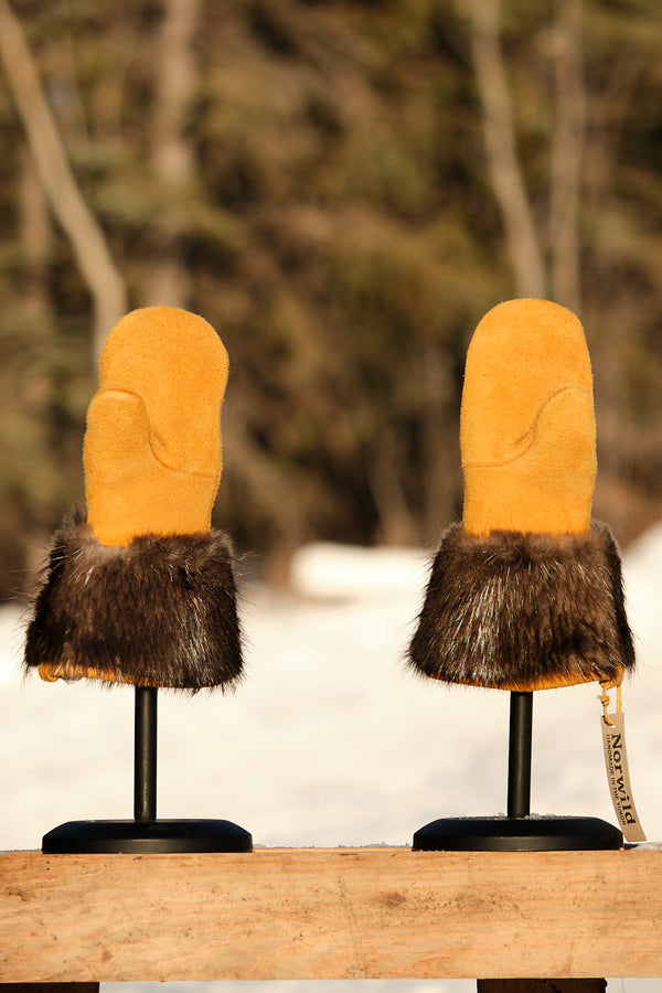 Child Medium Fur mittens